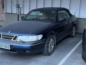 Saab 900