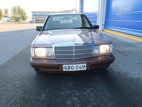 Mercedes-Benz 190