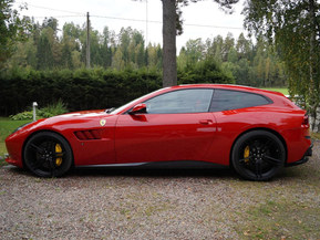 Ferrari GTC4Lusso