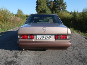 Mercedes-Benz 190