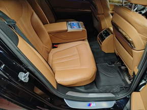 BMW 730