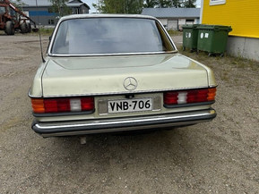 Mercedes-Benz 200