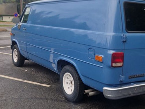 Chevrolet Chevy Van