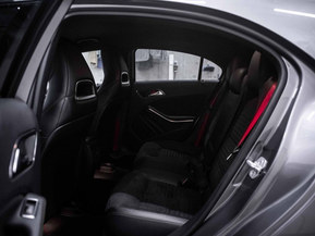 Mercedes-Benz A 45 AMG