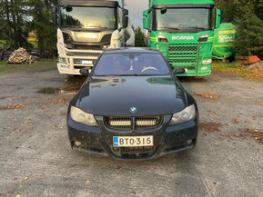 BMW 330