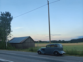 Ford De Luxe