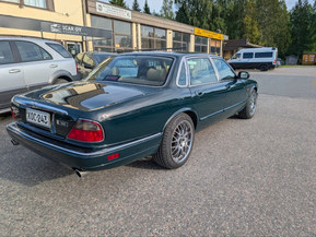 Jaguar XJ6