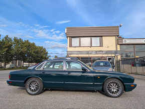 Jaguar XJ6