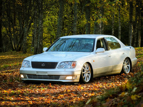 Lexus LS