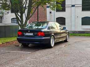 BMW Alpina B10