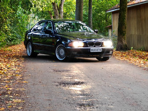 BMW Alpina B10