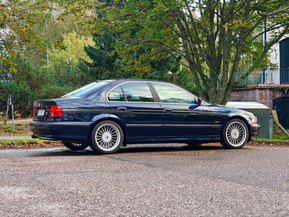 BMW Alpina B10