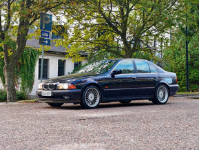 BMW Alpina B10