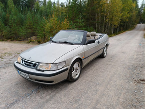 Saab 900