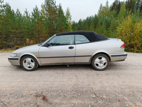 Saab 900