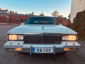 Cadillac De Ville
