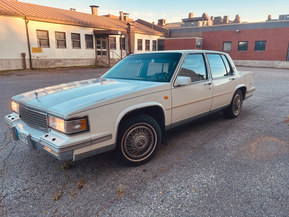 Cadillac De Ville
