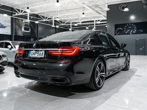 BMW 730