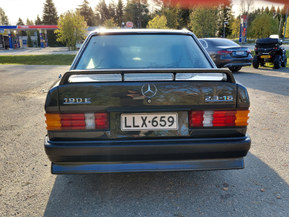 Mercedes-Benz 190