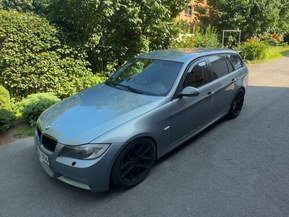 BMW 330