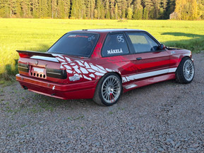 BMW 325