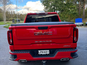 GMC Sierra