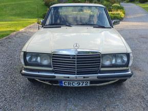 Mercedes-Benz 200