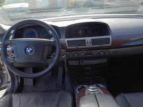 BMW 730