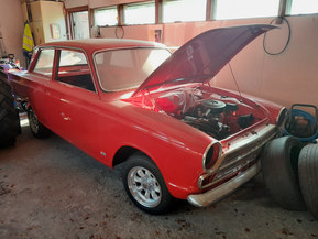 Ford Cortina