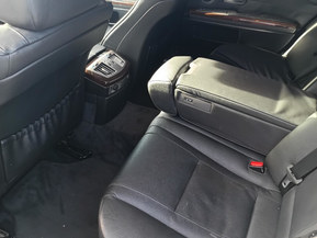 BMW 730