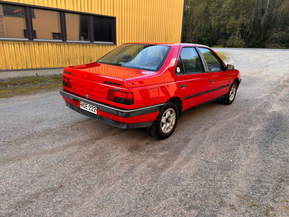 Peugeot 405