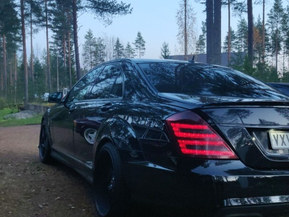 Mercedes-Benz S
