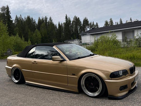 BMW 323
