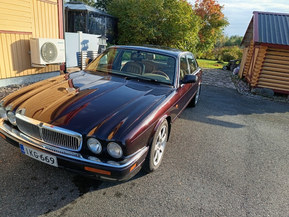 Jaguar XJ6