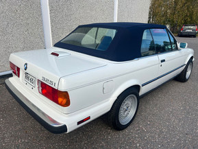 BMW 325