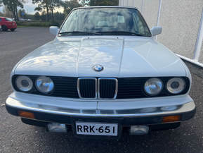 BMW 325