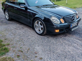 Mercedes-Benz E