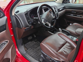 Mitsubishi Outlander PHEV