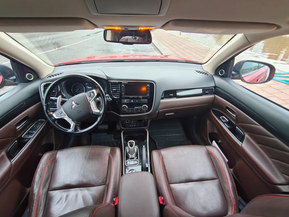 Mitsubishi Outlander PHEV