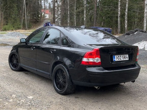 Volvo S40