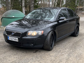 Volvo S40