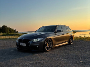 BMW 330