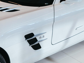 Mercedes-Benz SLS AMG