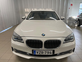 BMW 730