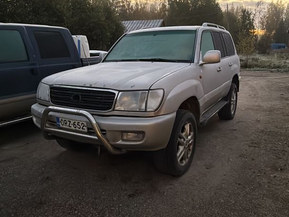 Toyota Land Cruiser