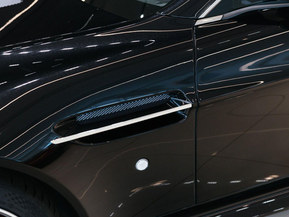 Aston Martin Vantage