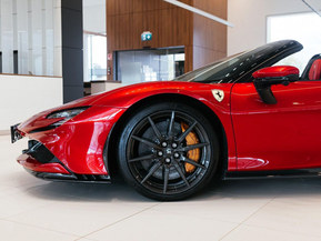 Ferrari SF90 spider