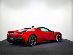 Ferrari SF90 Stradale