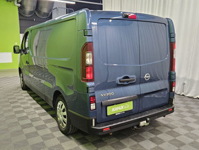 Nissan NV300
