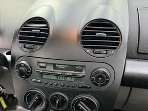 Volkswagen New Beetle